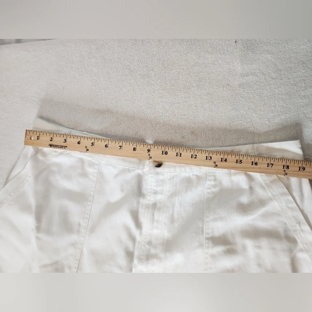 Universal Thread High Rise White Shorts - 17